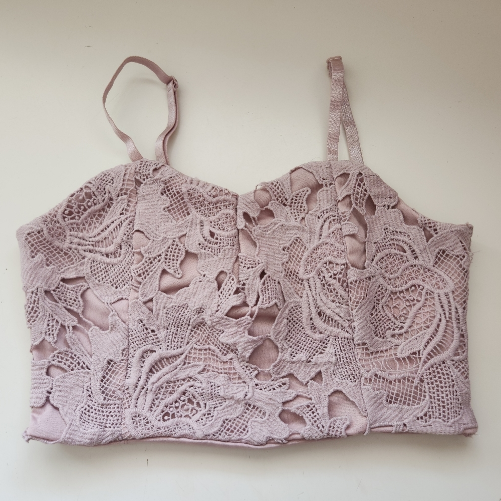 💋3/$20 Revamped Boustier-Style Crop Top